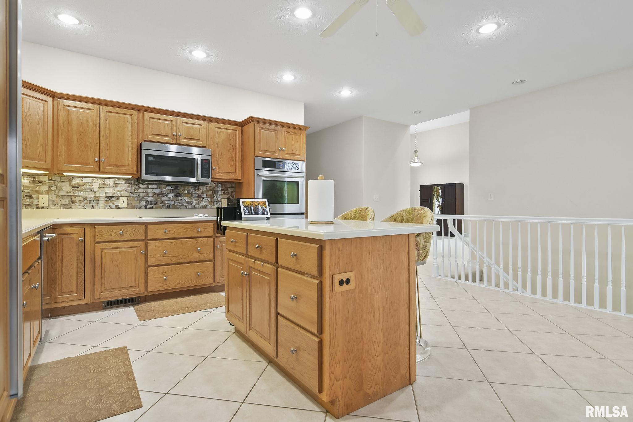 3104 Ironoak Circle Springfield, IL 62711 - Photo 15 of 39 Gallery Image 15
