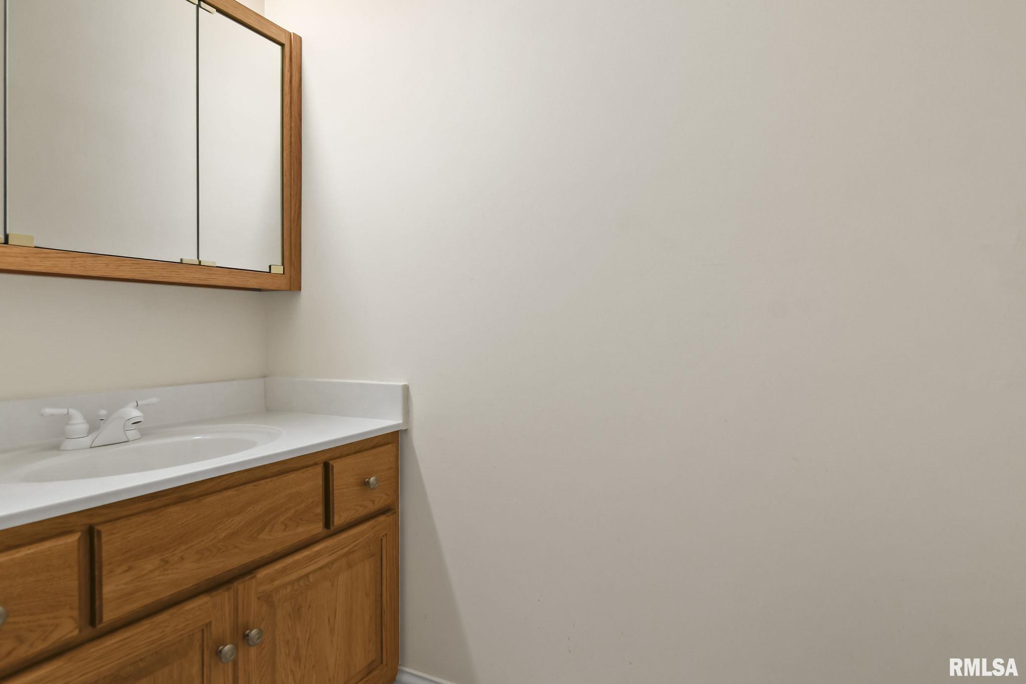 3104 Ironoak Circle Springfield, IL 62711 - Photo 19 of 39 Gallery Image 19