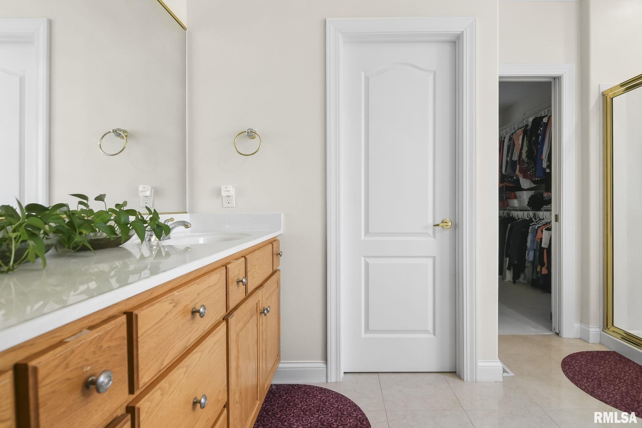 3104 Ironoak Circle Springfield, IL 62711 - Photo 24 of 39 Gallery Image 24