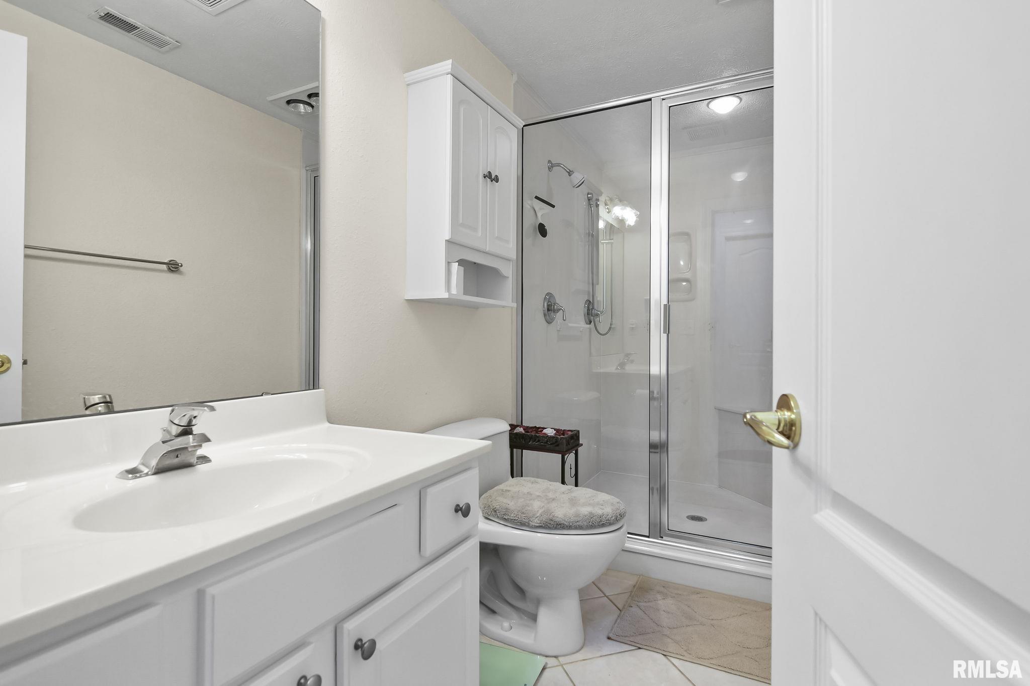 3104 Ironoak Circle Springfield, IL 62711 - Photo 34 of 39 Gallery Image 34