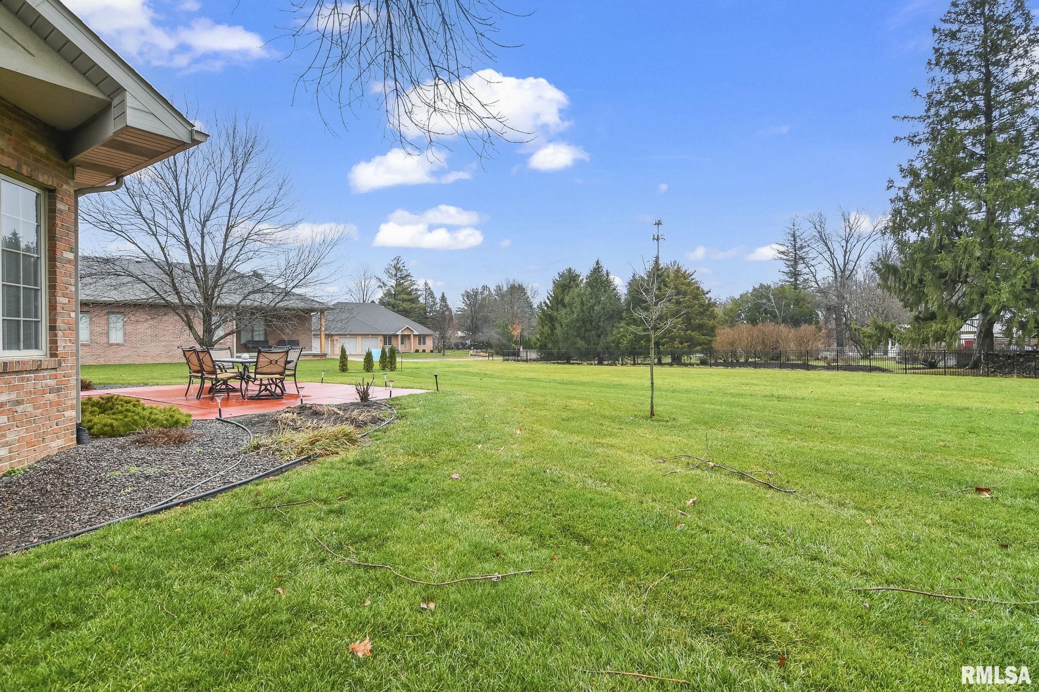 3104 Ironoak Circle Springfield, IL 62711 - Photo 37 of 39 Gallery Image 37