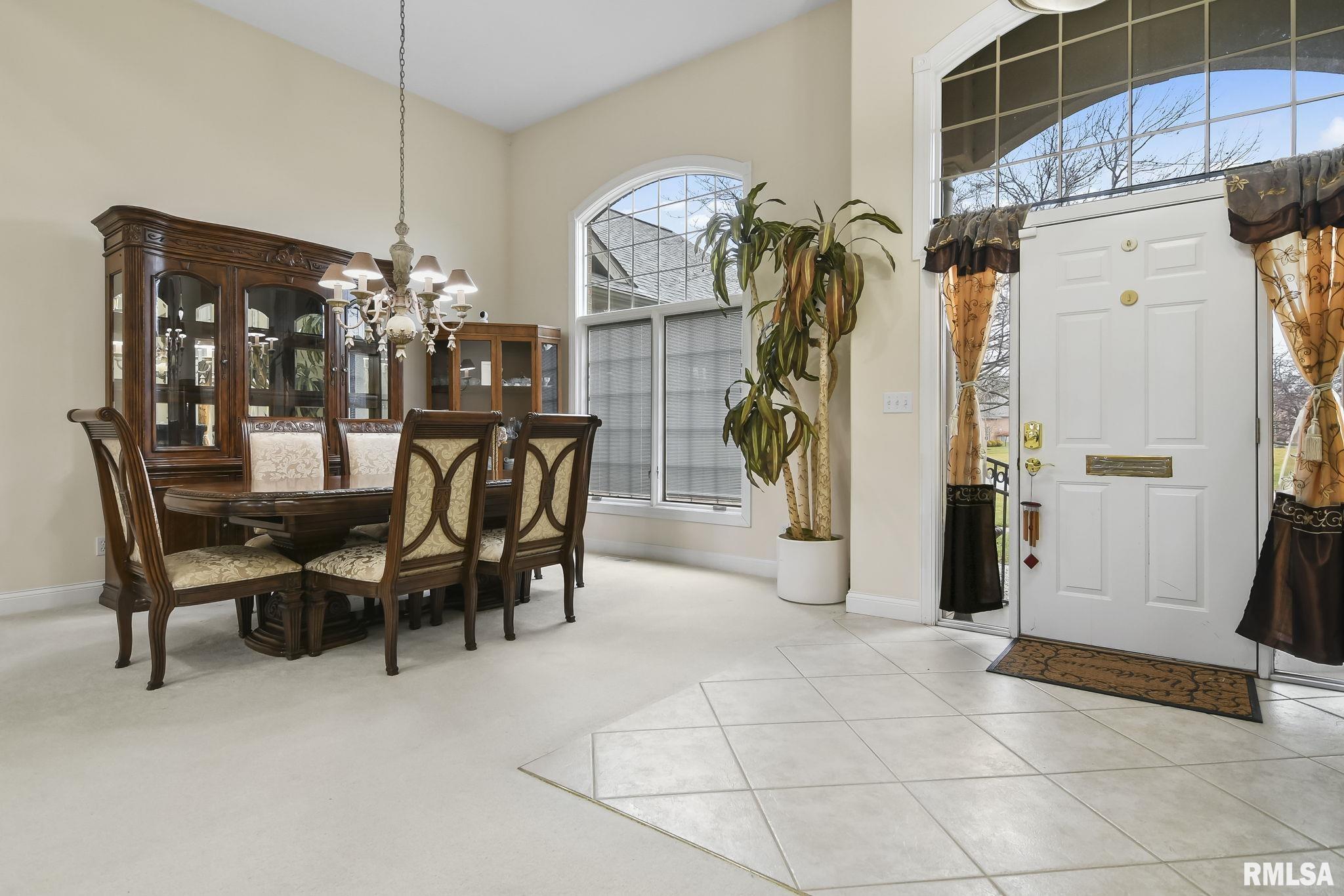 3104 Ironoak Circle Springfield, IL 62711 - Photo 5 of 39 Gallery Image 5