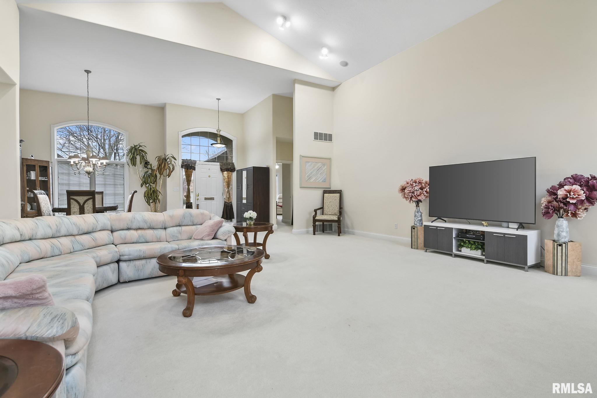 3104 Ironoak Circle Springfield, IL 62711 - Photo 10 of 39 Gallery Image 10