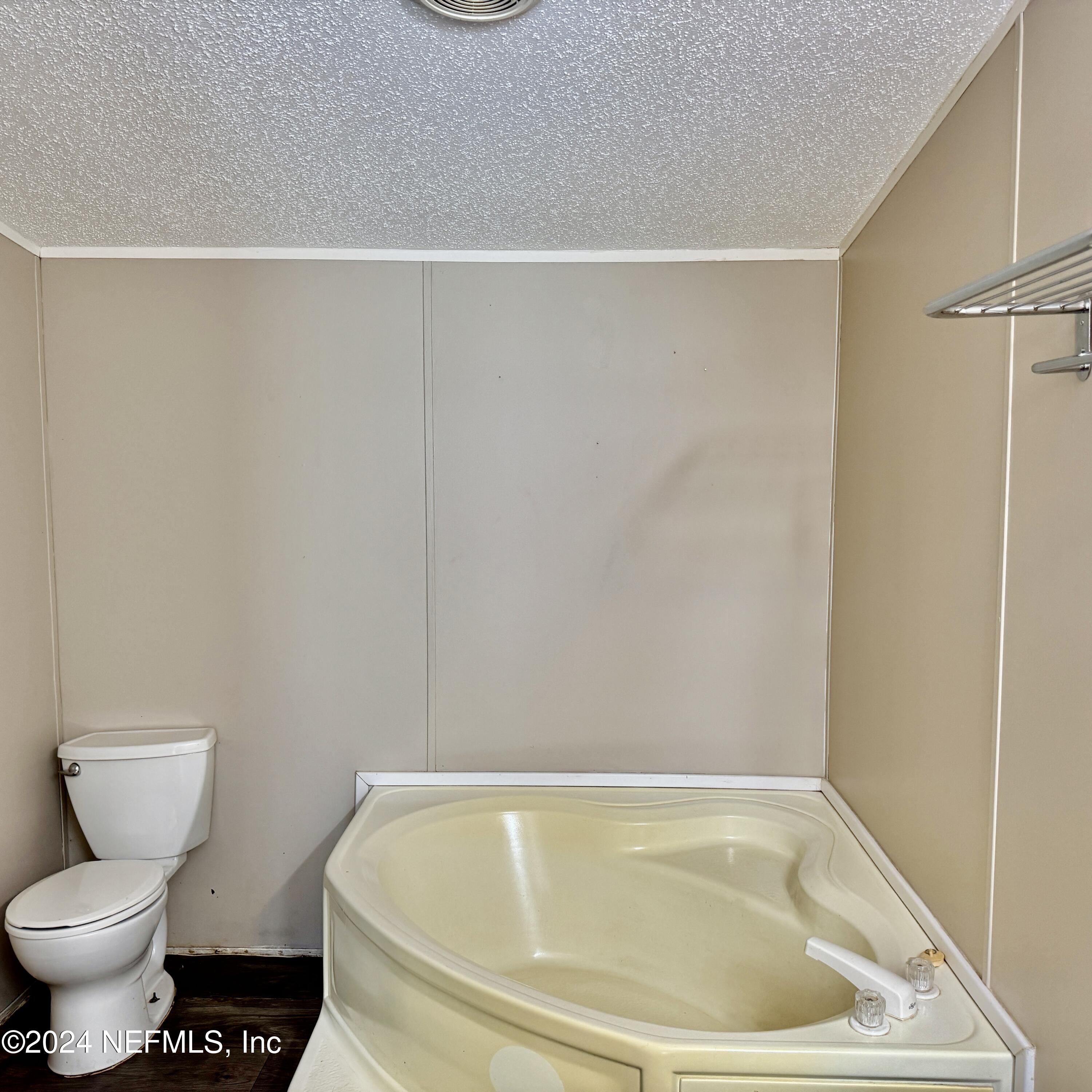 303 Chesser Monroe Road Hawthorne, FL 32640 - Photo 14 of 27 303 Chesser Monroe Rd, Hawthorne, FL