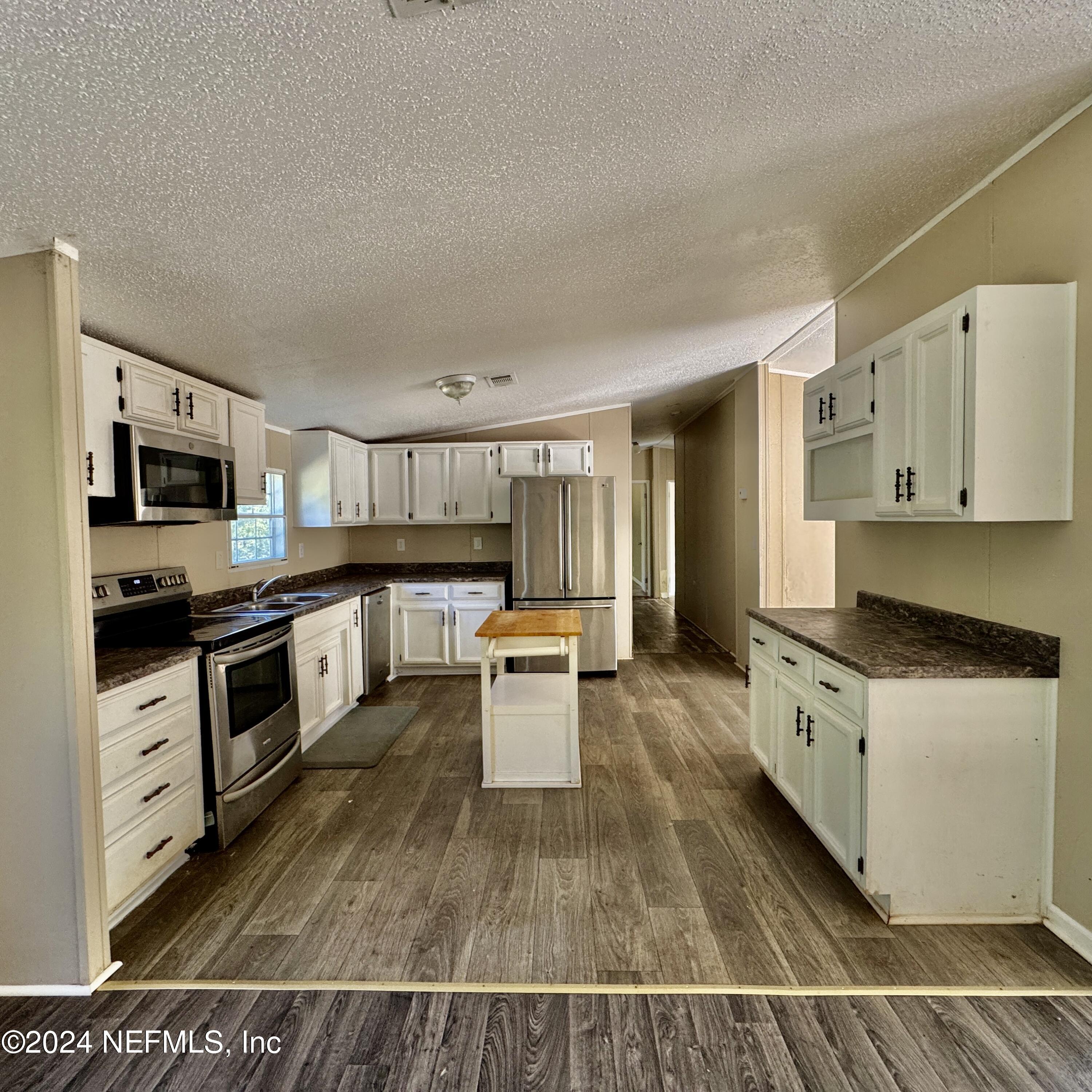 303 Chesser Monroe Road Hawthorne, FL 32640 - Photo 8 of 27 303 Chesser Monroe Rd, Hawthorne, FL