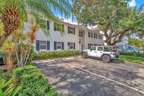 $335,000 | 1280 Southeast 2nd Court, Unit 1, Fort Lauderdale, FL 33301