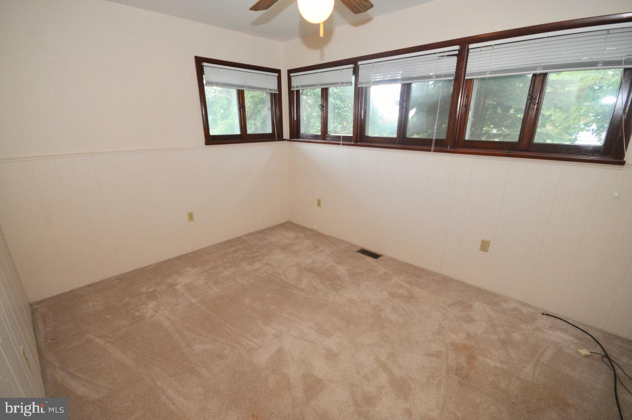 15 South Stumpy Road Carneys Point, NJ 08069 - Photo 20 of 34 Gallery Image 20