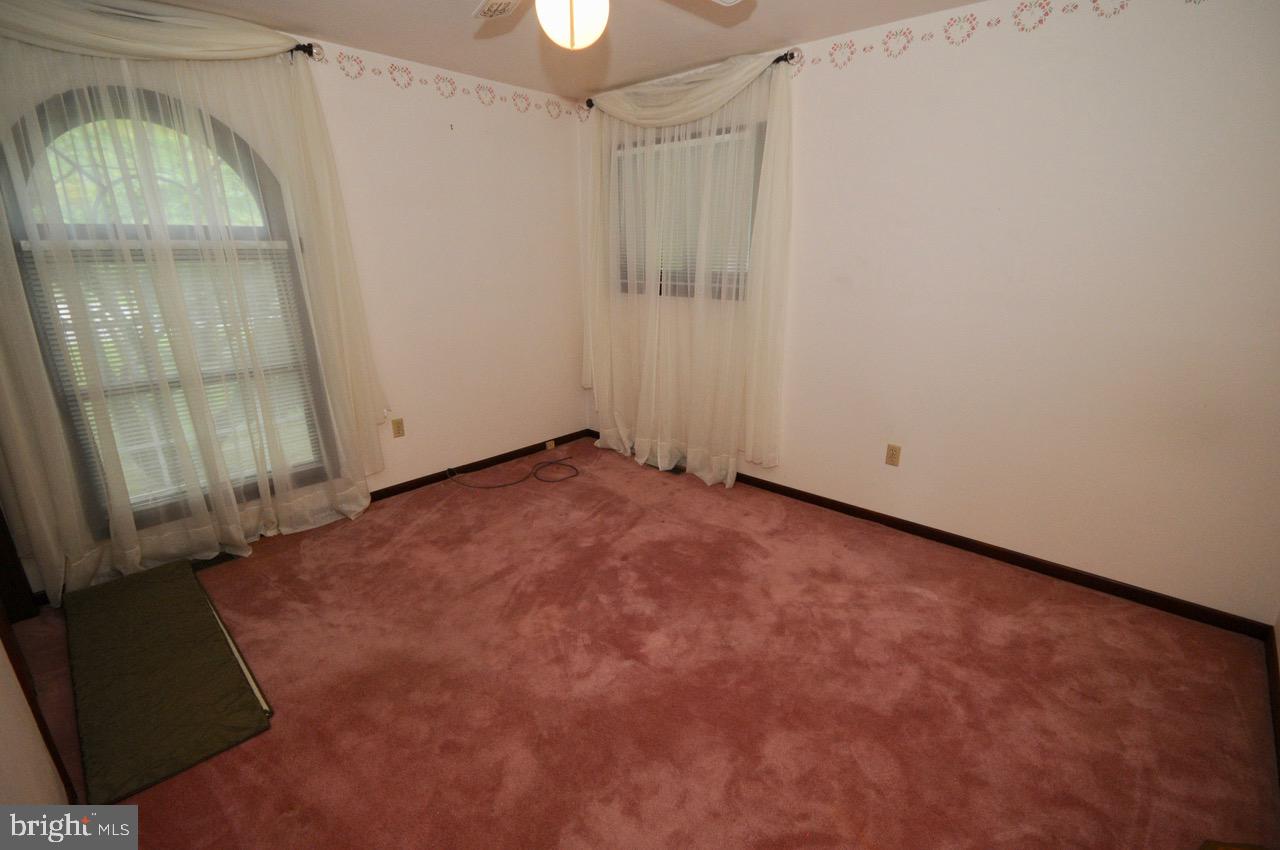 15 South Stumpy Road Carneys Point, NJ 08069 - Photo 21 of 34 Gallery Image 21