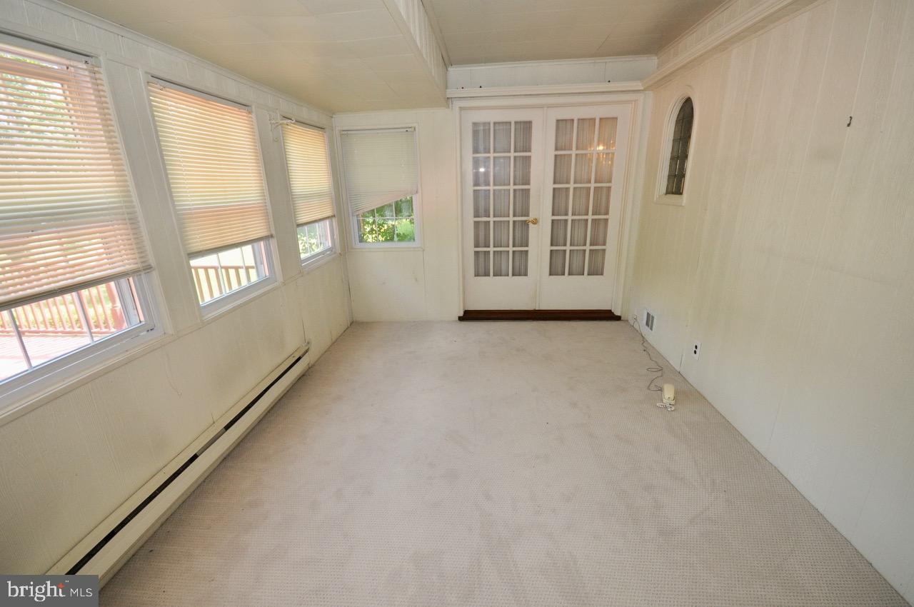 15 South Stumpy Road Carneys Point, NJ 08069 - Photo 26 of 34 Gallery Image 26
