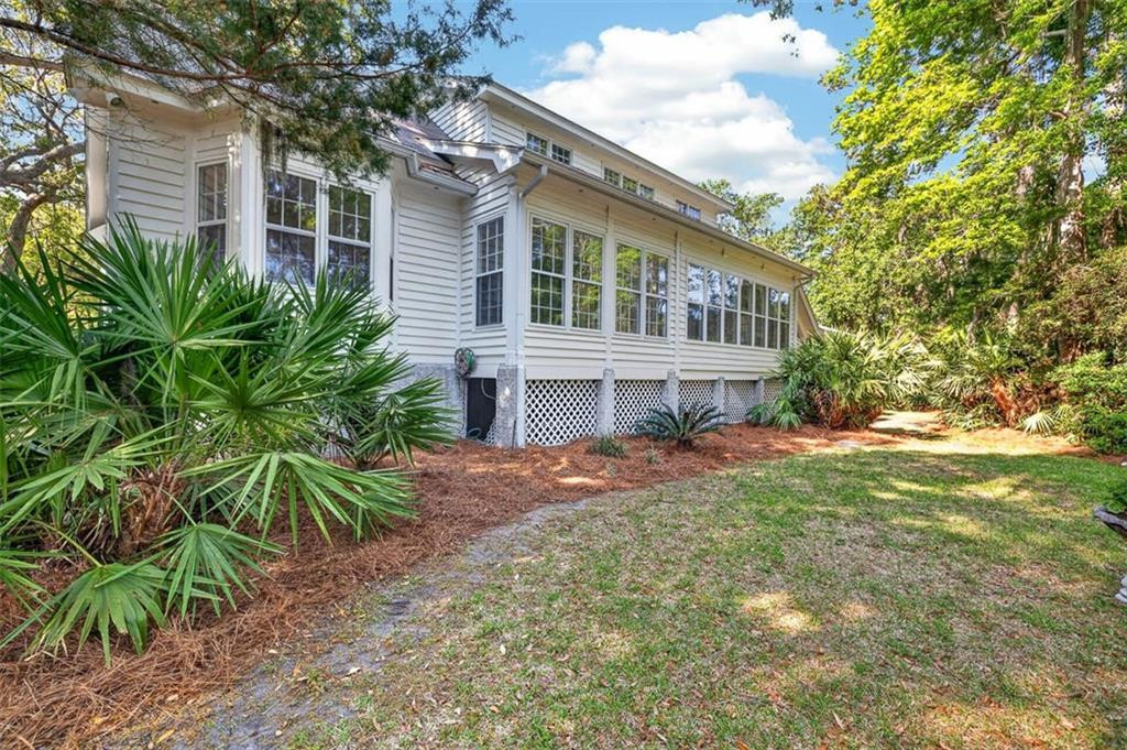 222 Five Pounds Road St. Simons Island, GA 31522 - Photo 10 of 51 Gallery Image 10