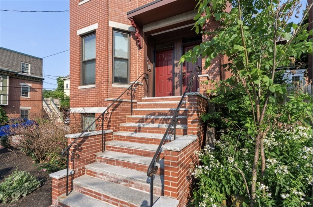 85 Fort Avenue, Unit 1 Boston, MA 02119 - Photo 16 of 20