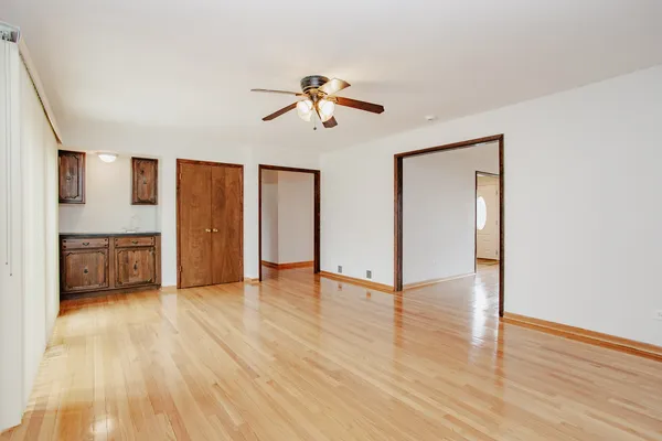 $850,000 | 1900 Landwehr Road, Northbrook, IL 60062