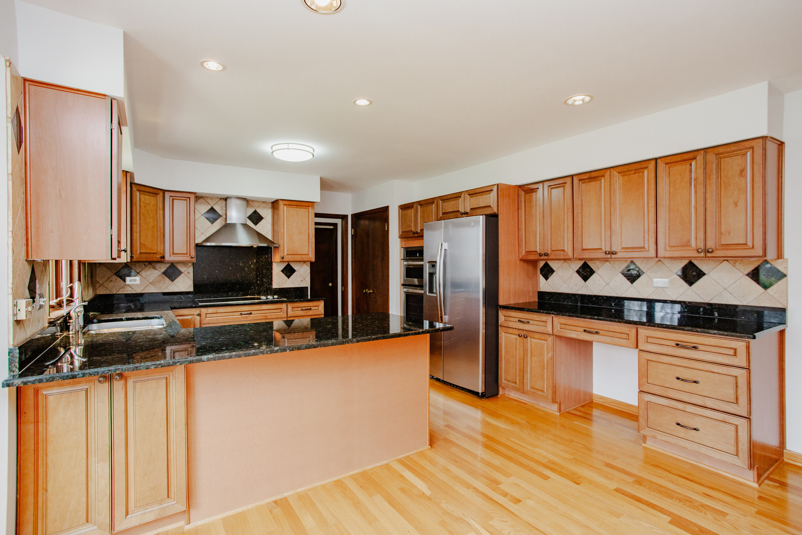 1900 Landwehr Road Northbrook, IL 60062 - Photo 19 of 55