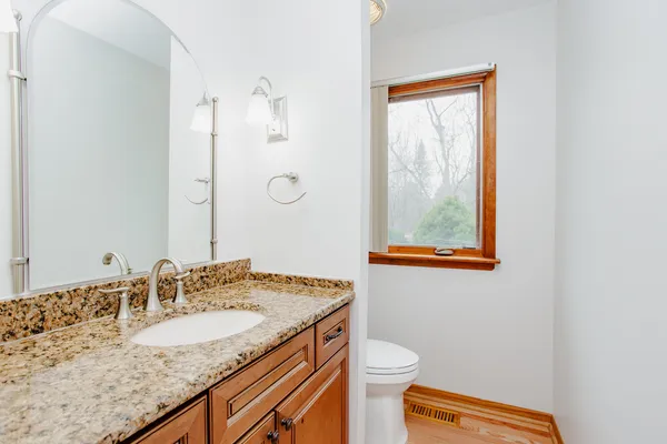 $850,000 | 1900 Landwehr Road, Northbrook, IL 60062