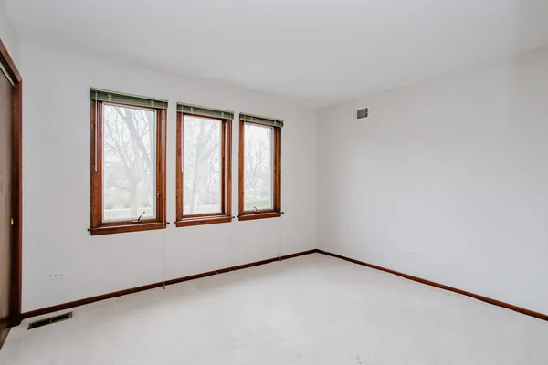 $850,000 | 1900 Landwehr Road, Northbrook, IL 60062