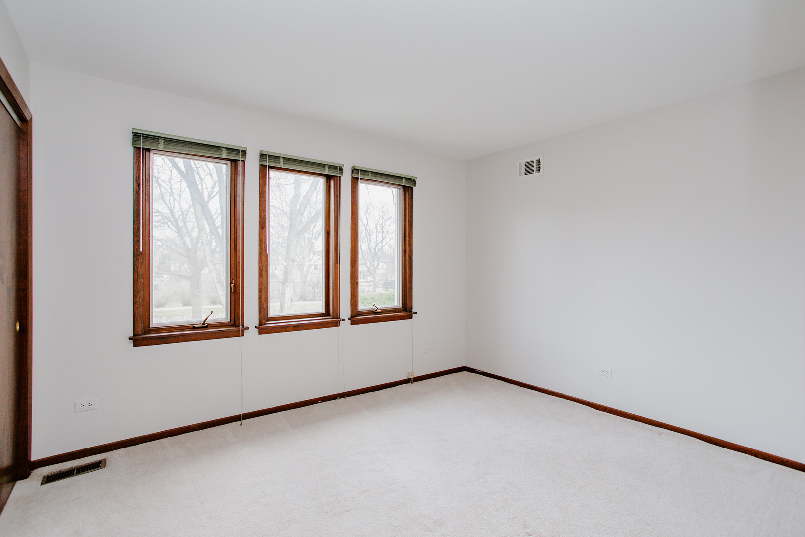 1900 Landwehr Road Northbrook, IL 60062 - Photo 32 of 55