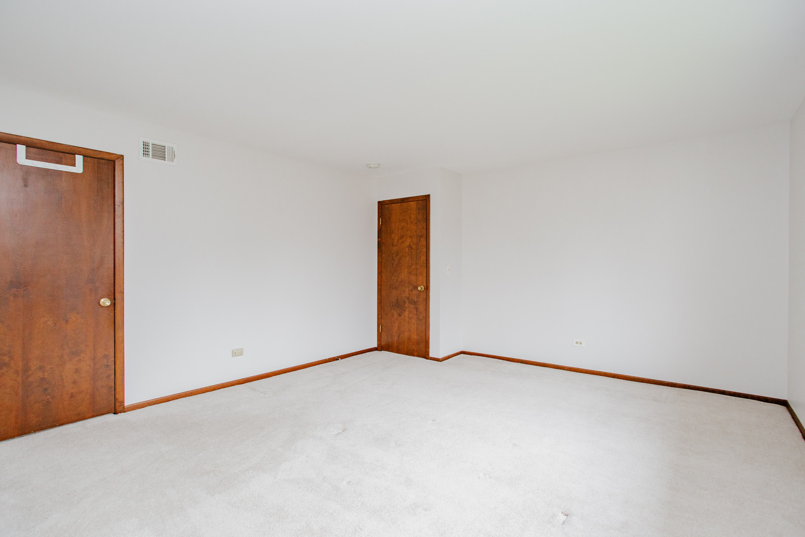 1900 Landwehr Road Northbrook, IL 60062 - Photo 37 of 55