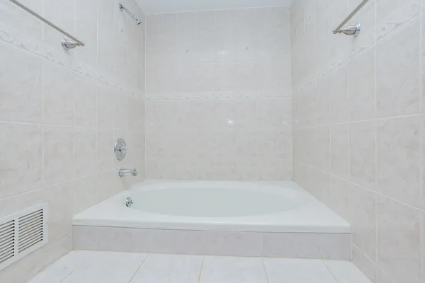 $850,000 | 1900 Landwehr Road, Northbrook, IL 60062