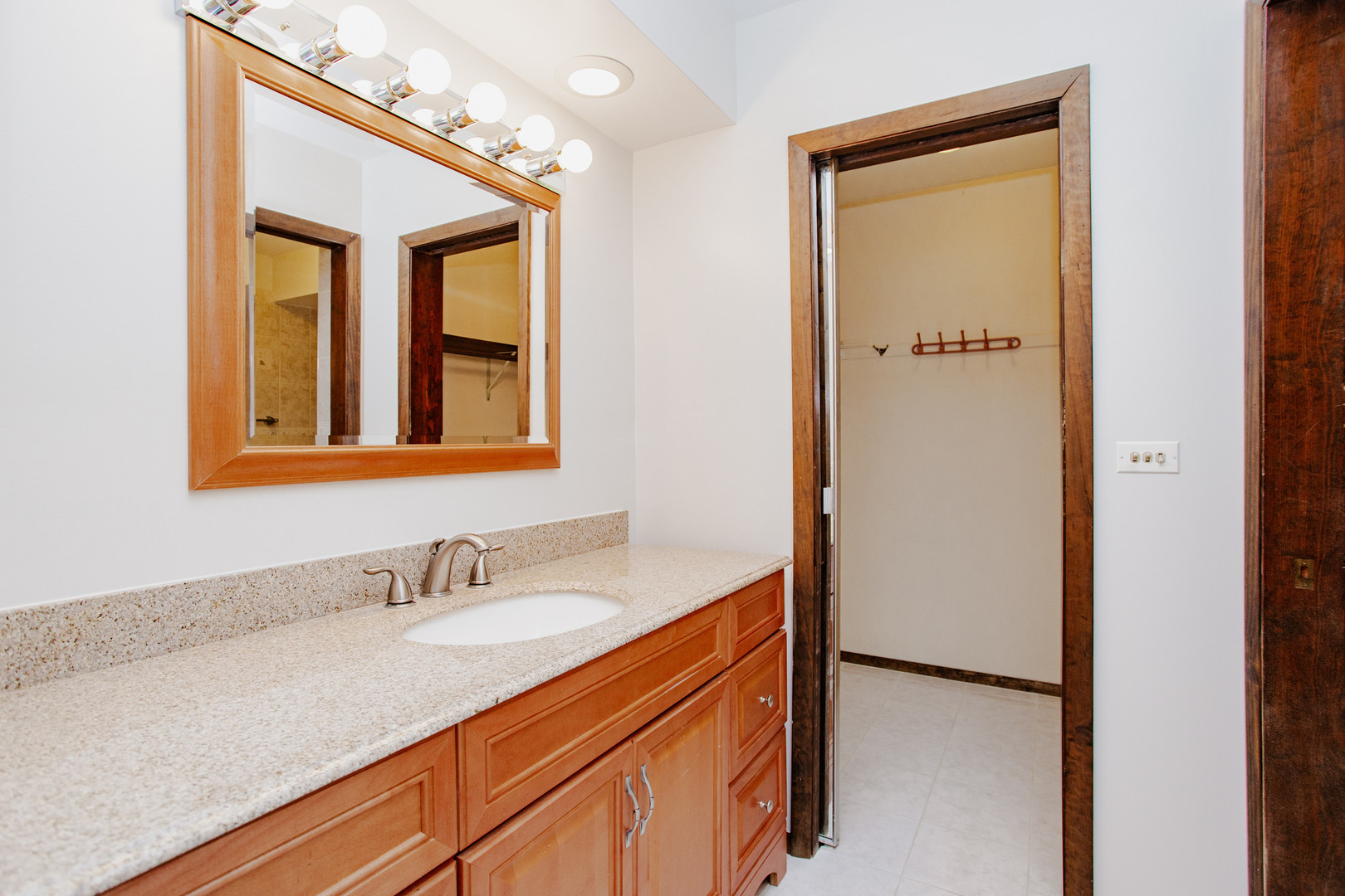 1900 Landwehr Road Northbrook, IL 60062 - Photo 42 of 55