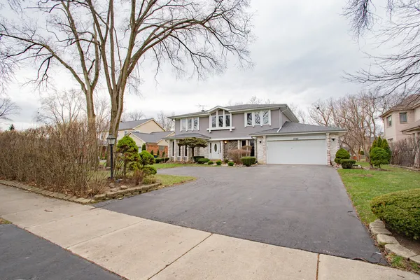 $850,000 | 1900 Landwehr Road, Northbrook, IL 60062