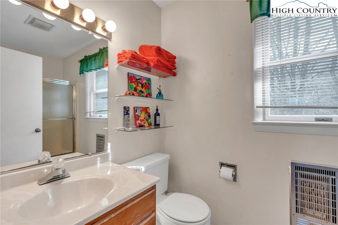 156 Wickham Square, Unit 8 Boone, NC 28607 - Photo 14 of 29