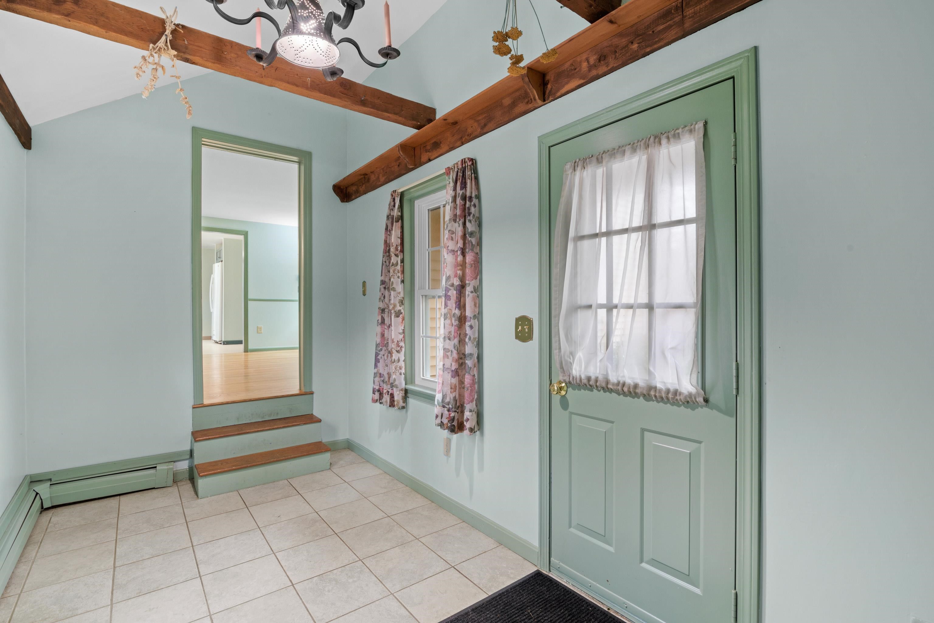 153 Old Rochester Road Somersworth, NH 03878 - Photo 13 of 39
