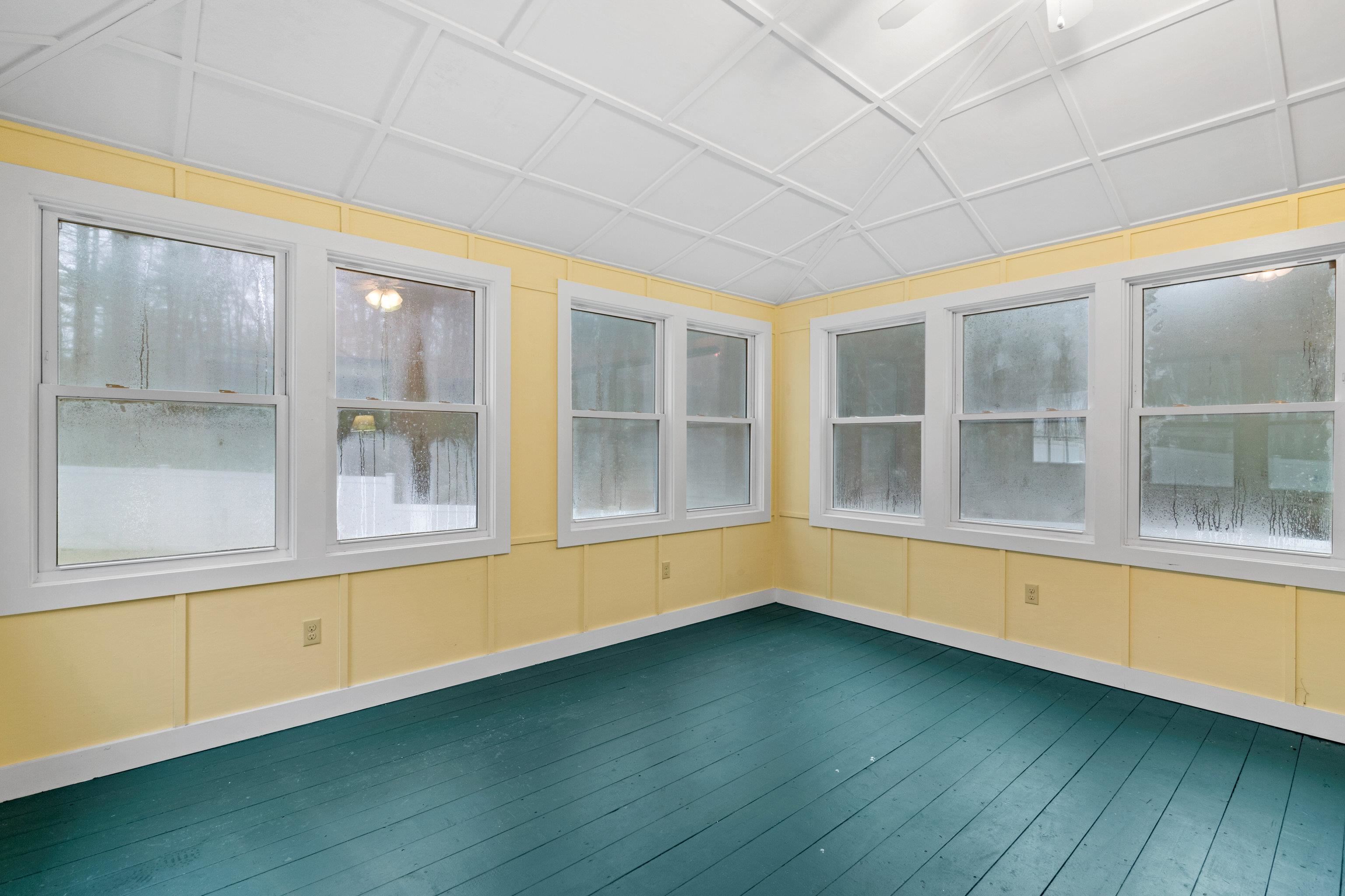 153 Old Rochester Road Somersworth, NH 03878 - Photo 8 of 39