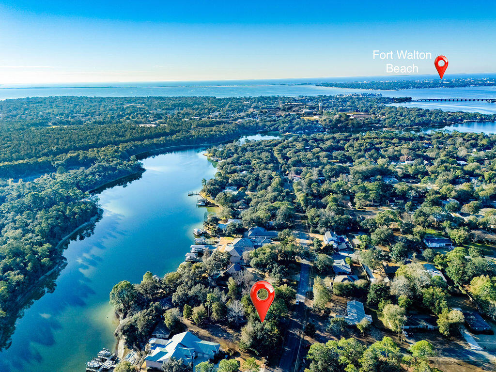 15 Poquito Road Shalimar, FL 32579 - Photo 6 of 7 a view of a city