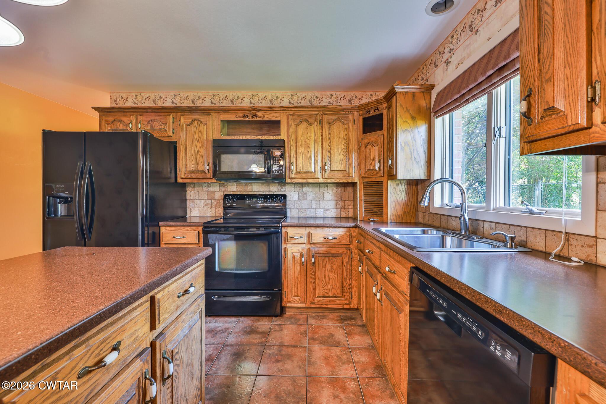 107 Woodfield Rise Martin, TN 38237 - Photo 6 of 37 FT8A9170