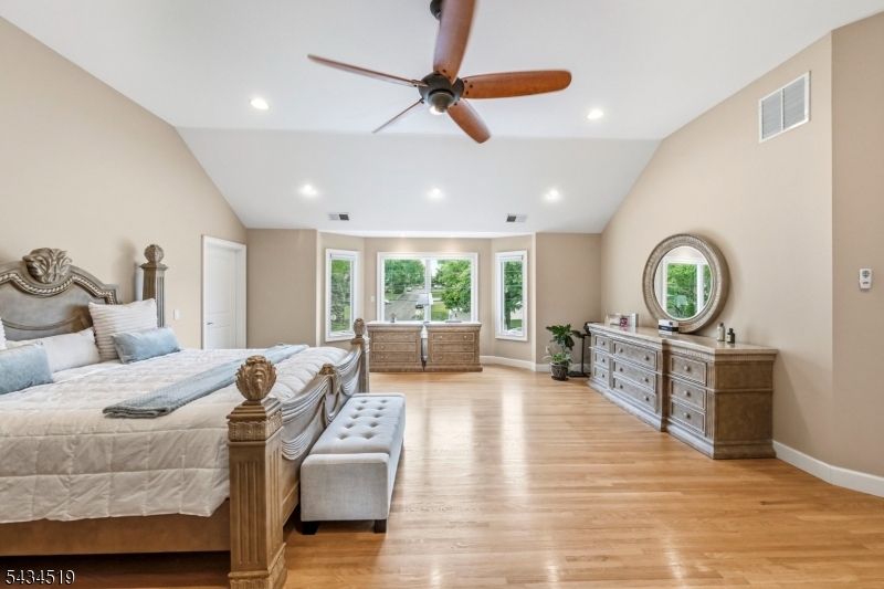 19 Fairview Road Clark, NJ 07066 - Photo 28 of 48