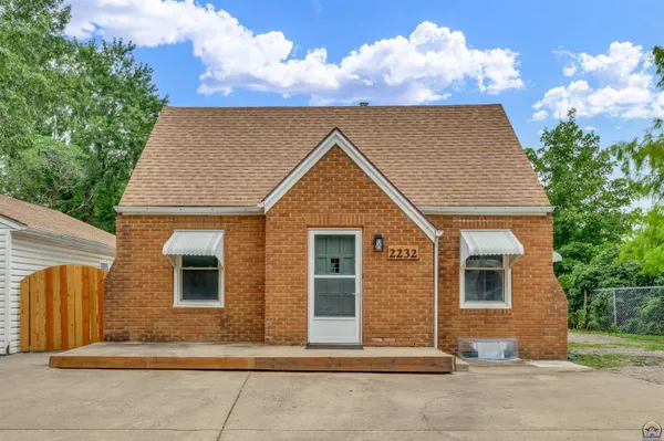 $129,999 | 2232 Southeast Pennsylvania Avenue, Topeka, KS 66605