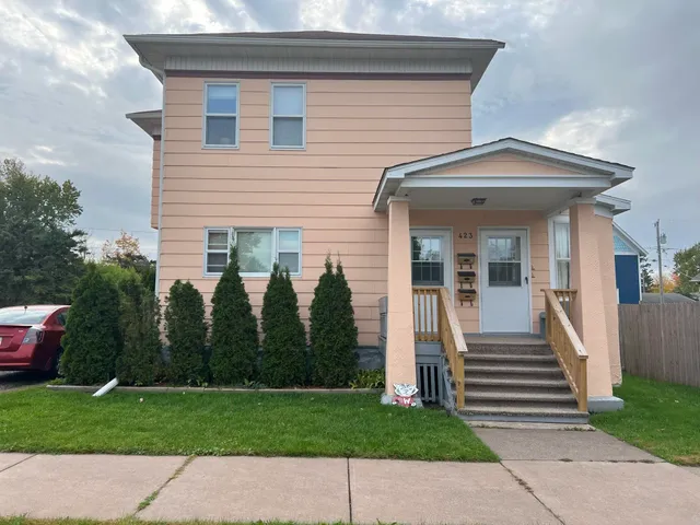 $899 | 423 5th Avenue East, Ashland, WI 54806