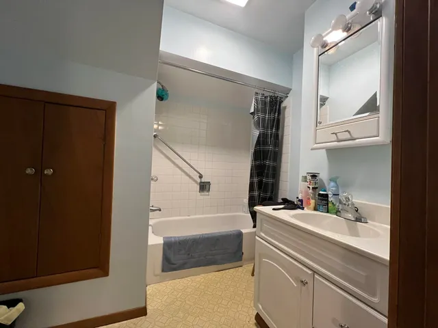 $899 | 423 5th Avenue East, Ashland, WI 54806