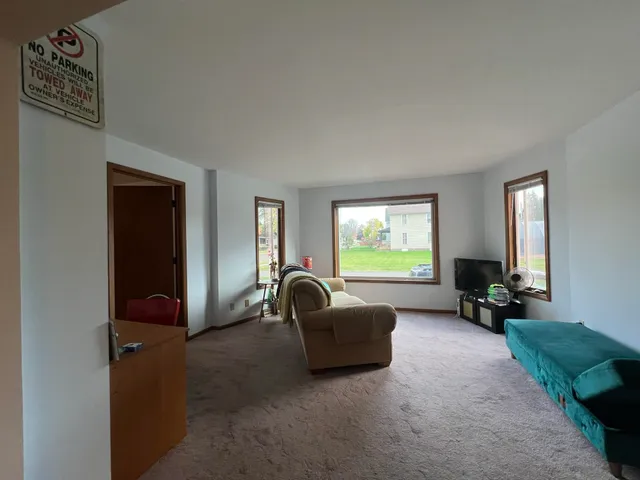 $899 | 423 5th Avenue East, Ashland, WI 54806