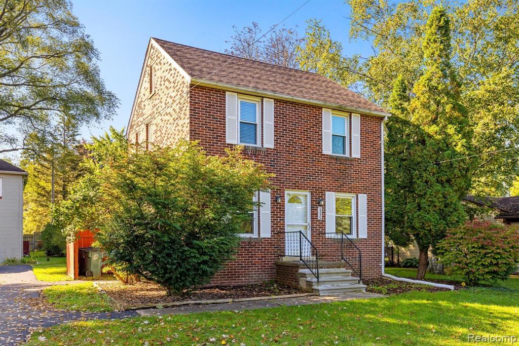 1335 South Troy, MI 48098 - Photo 1 of 40