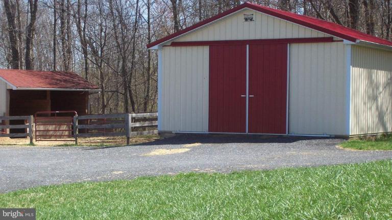 9624 Woodsboro Road Frederick, MD 21701 - Photo 3 of 3 Shed & Loafing Shed