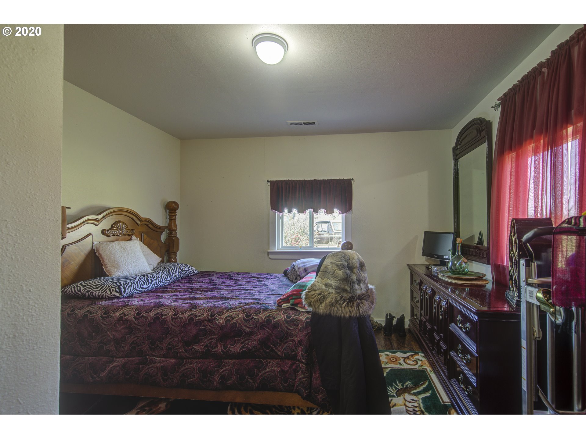 1083 Southeast Monmouth Cutoff Road Dallas, OR 97338 - Photo 14 of 32 Gallery Image 14