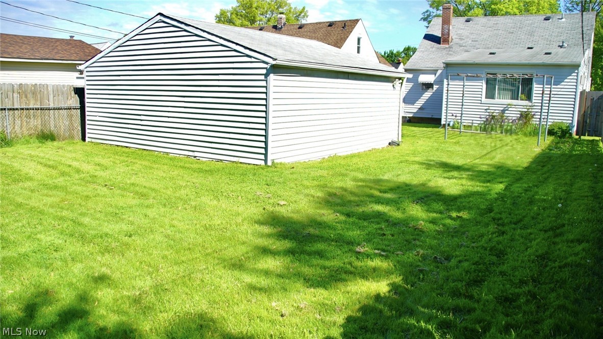24570 Glenforest Road Euclid, OH 44123 - Photo 12 of 13