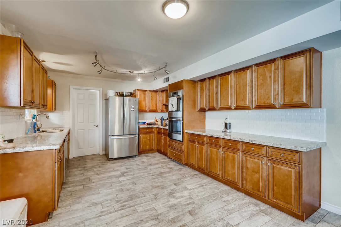 605 East Fairway Road Henderson, NV 89015 - Photo 14 of 50 Gallery Image 14