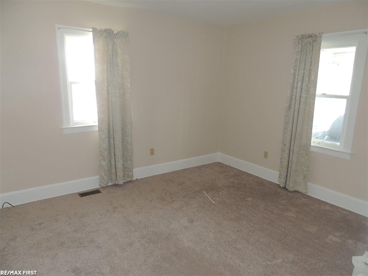 375 Cass Mount Mount Clemens, MI 48043 - Photo 13 of 26
