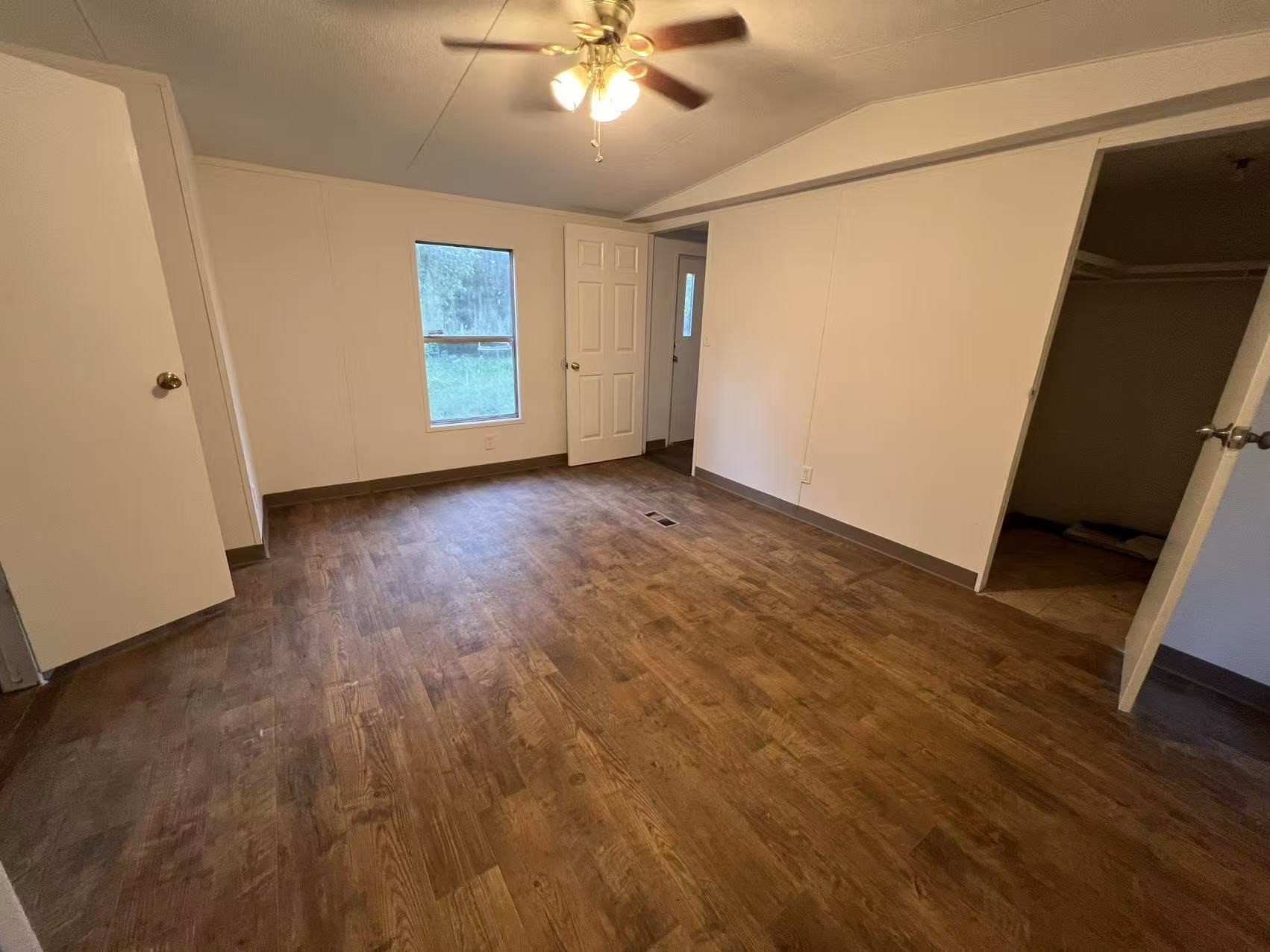 183 Cypress Street Huffman, TX 77336 - Photo 17 of 22 Primary Bedroom