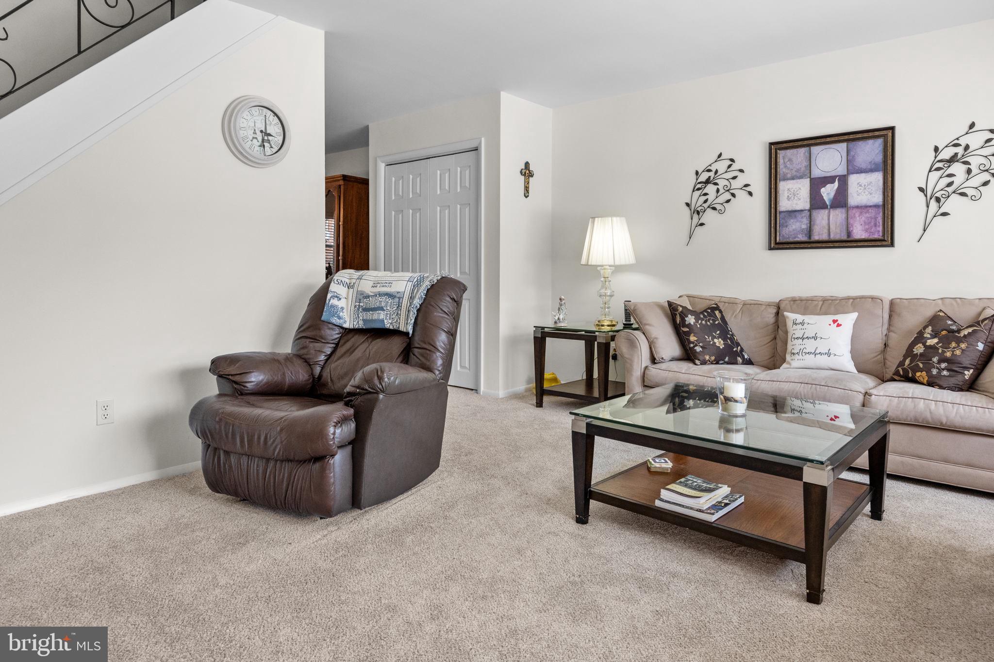 3575 Teton Road Philadelphia, PA 19154 - Photo 4 of 28