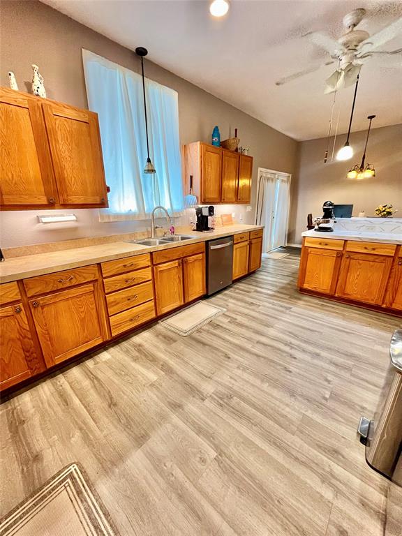 522 East Standifer Street Hamilton, TX 76531 - Photo 10 of 39