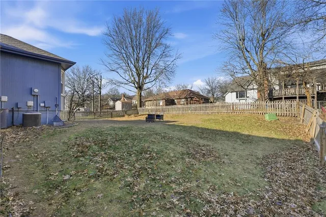 $310,000 | 1004 Southeast 5th Terrace, Lee's Summit, MO 64063