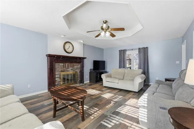 $310,000 | 1004 Southeast 5th Terrace, Lee's Summit, MO 64063