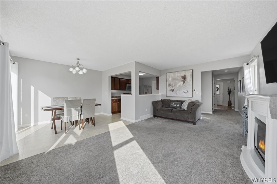 72 Hanover Street Lancaster, NY 14086 - Photo 7 of 44