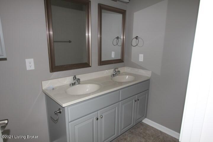 2013 Lucille Rt Court Lawrenceburg, KY 40342 - Photo 5 of 17 IMG_9570