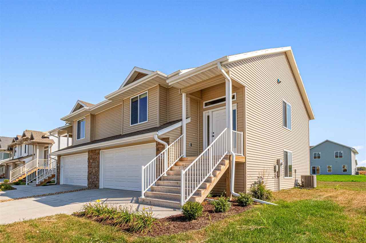 1432 Ruth Avenue North Liberty, IA 52317 - Photo 2 of 30 Gallery Image 2