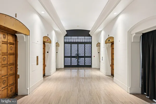 $259,900 | 111 South 15th Street, Unit 2008, Philadelphia, PA 19102