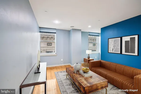 $259,900 | 111 South 15th Street, Unit 2008, Philadelphia, PA 19102